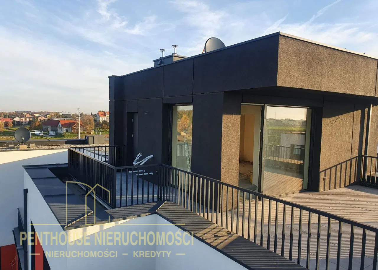 TARAS 30 m2 NA DACHU 