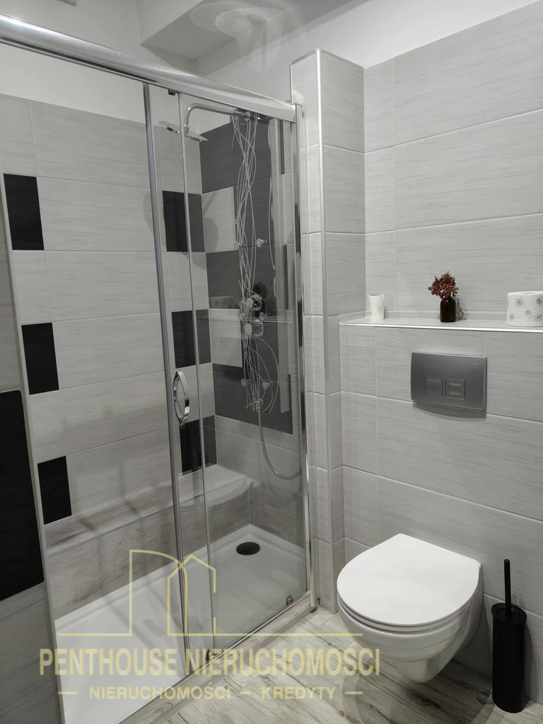 UMEBLOWANE Z MEJSCEM PARKINGOWYM 